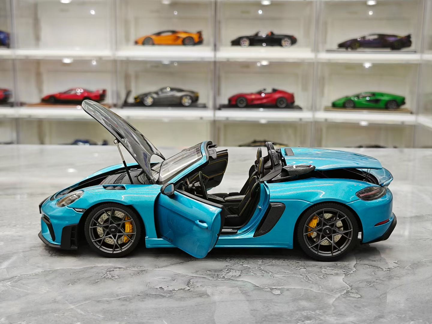 Minichamps 1/18 Porsche 718 SPYDER RS Convertible