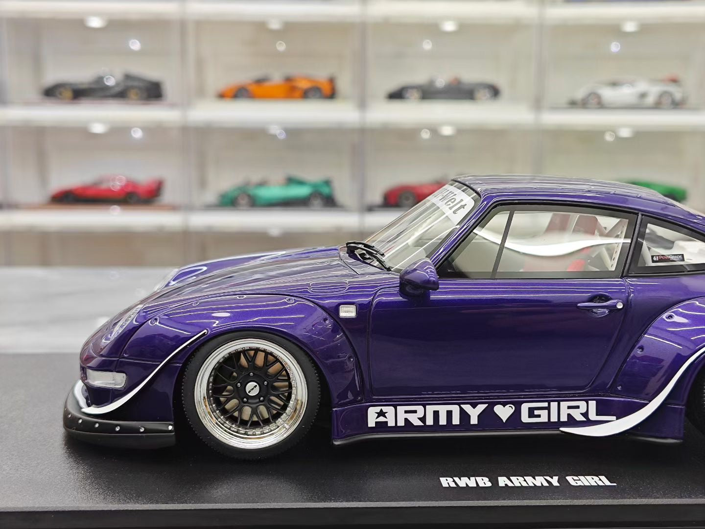 GT Spirit 1/18 Porsche 993 RWB ARMY Resin