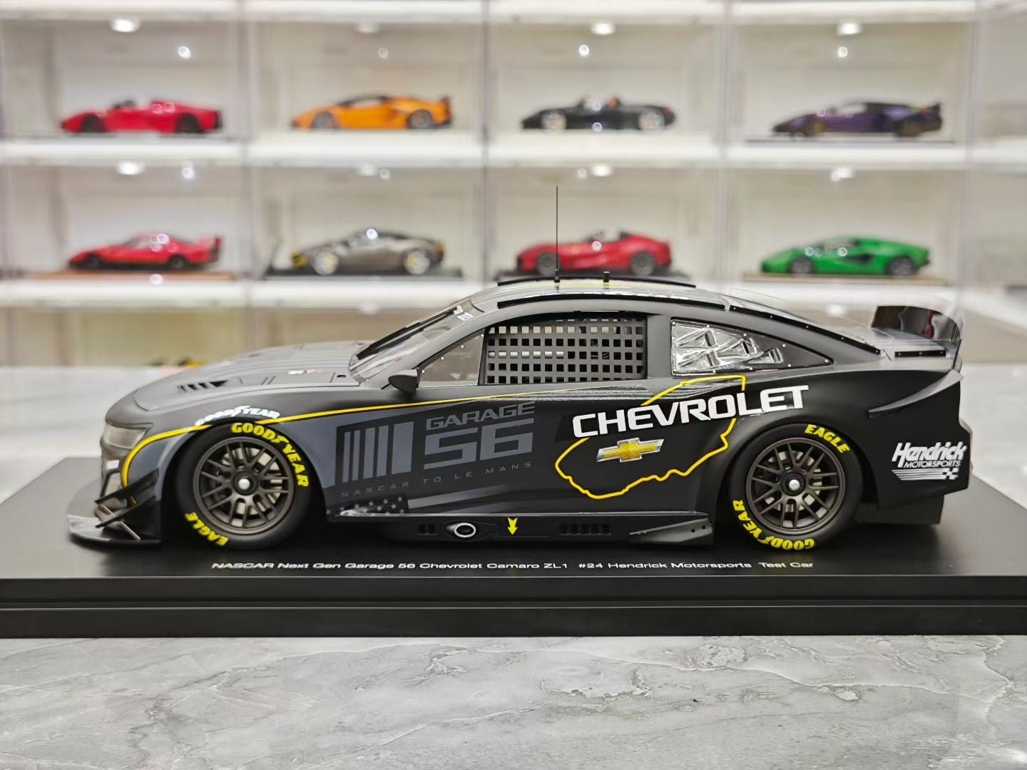 Topspeed 1/18 Chevrolet Camaro ZL1 model