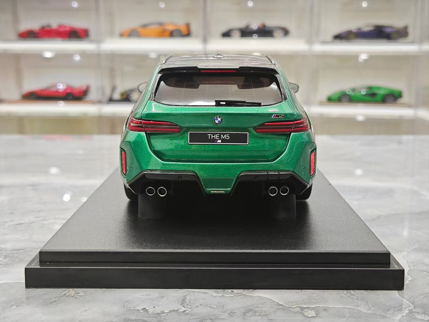 GT Spirit 1/18 BMW M5 Touring Isle