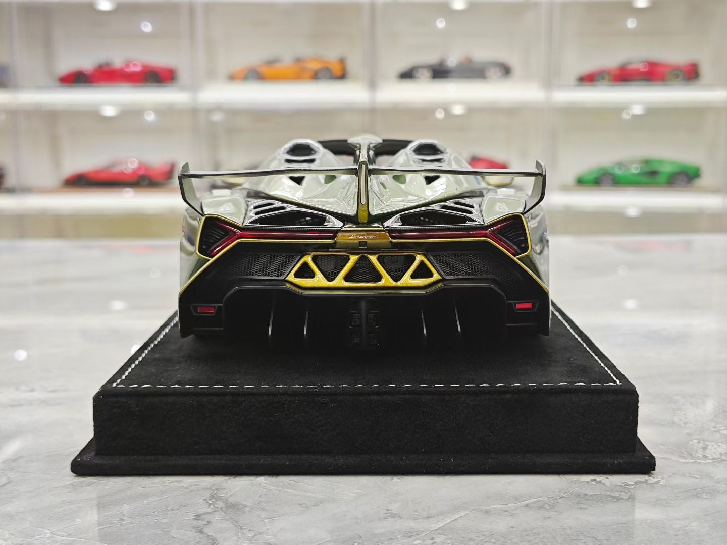 HH Model 1/18 Lamborghini Veneno Roadster