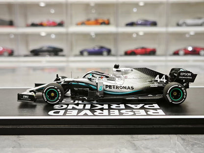Spark 1:43 scale Mercedes W10 (2019 US Grand Prix, Hamilton) –