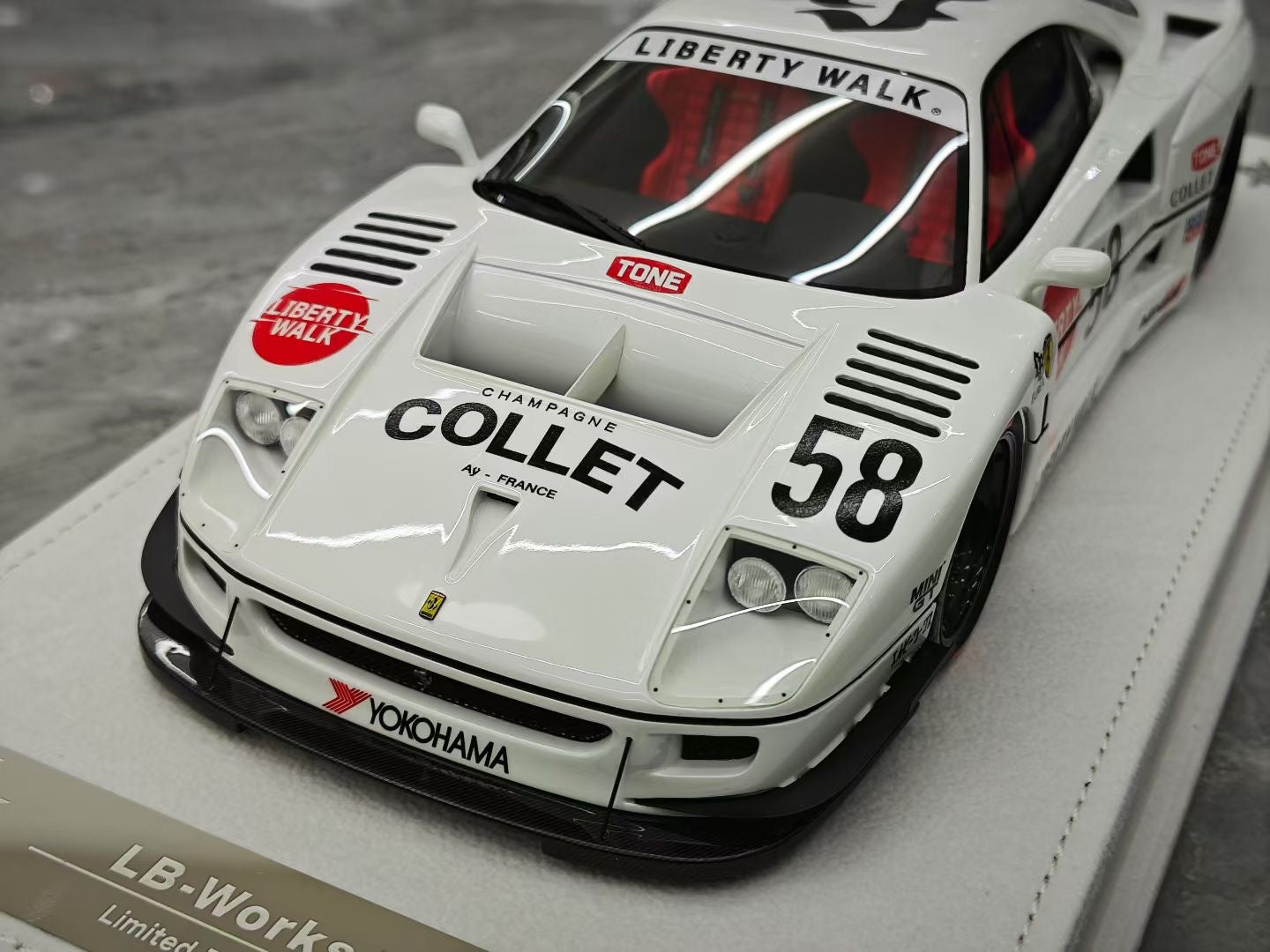 BBA Model 1/18 F40 LB widebody modification