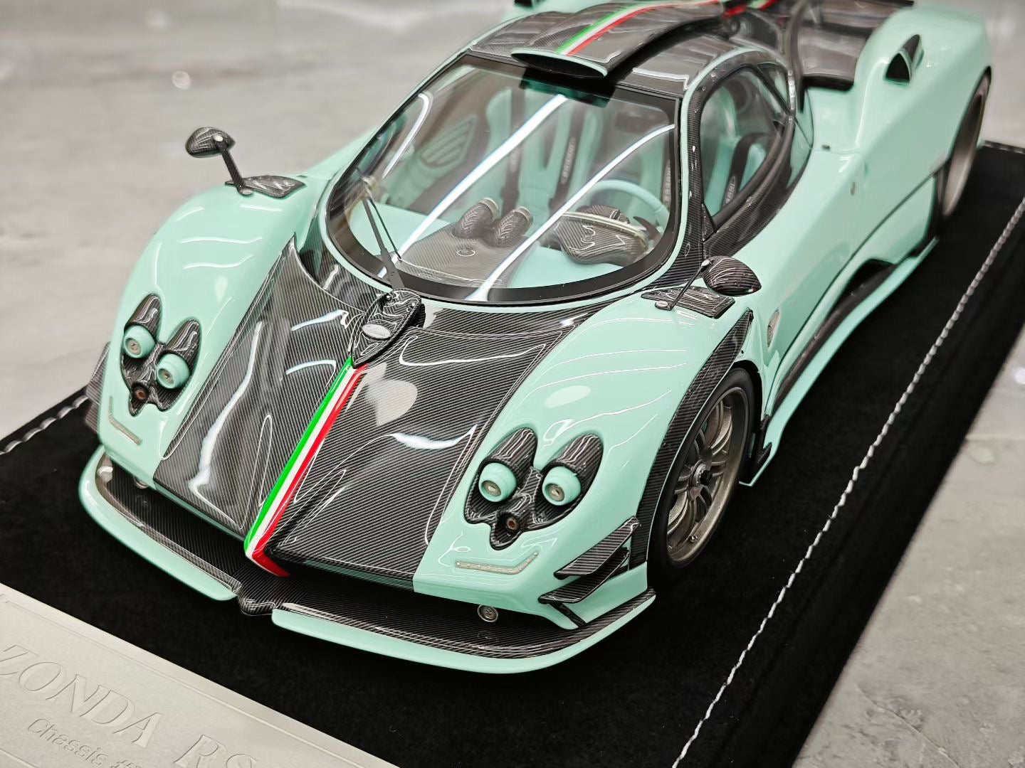 HH Model 1/18 Pagani Zonda 760