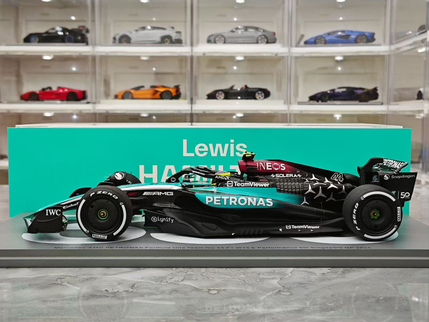 Spark 1/18 2024 Singapore Grand Prix - Hamilton