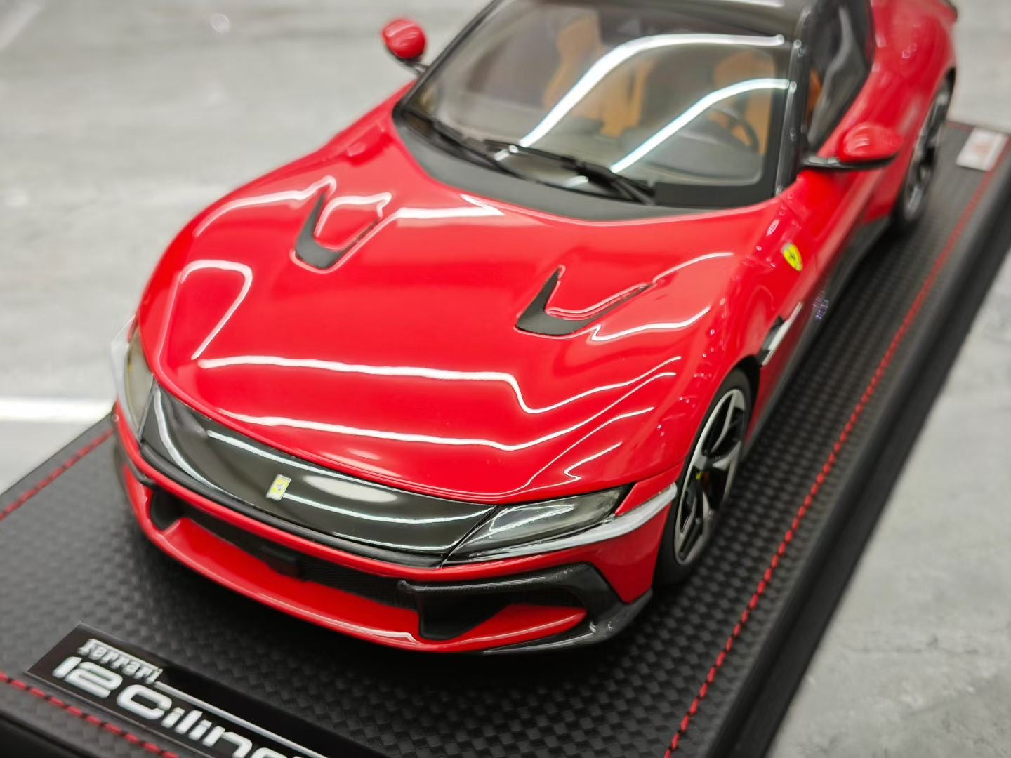 MR 1/18 Ferrari 12 Cilindri