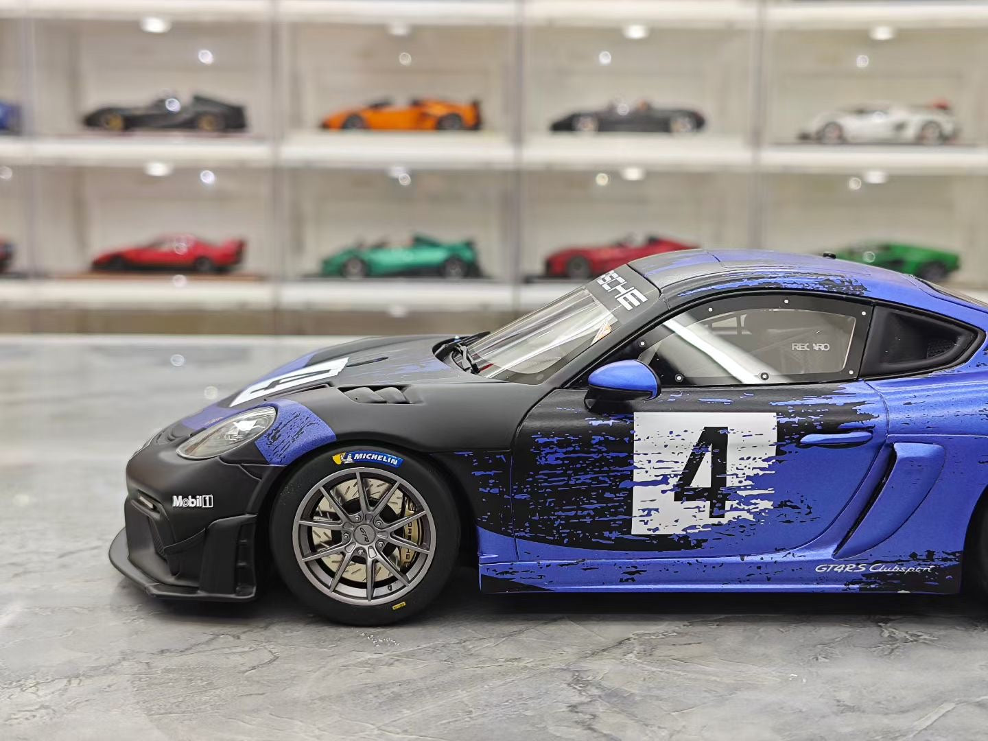 OTTO 1/18 Porsche Cayman 718 GT4 RS Resin