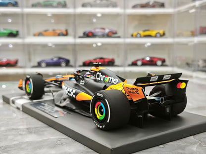 Minichamps 2025 Hungarian GP MCL39 Piastri F1 1:18