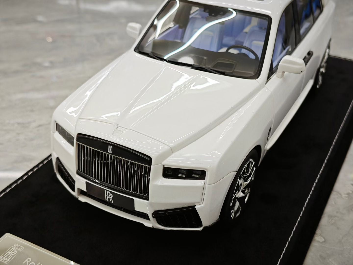 HH 1/18 Rolls-Royce Cullinan Second Generation BB Edition
