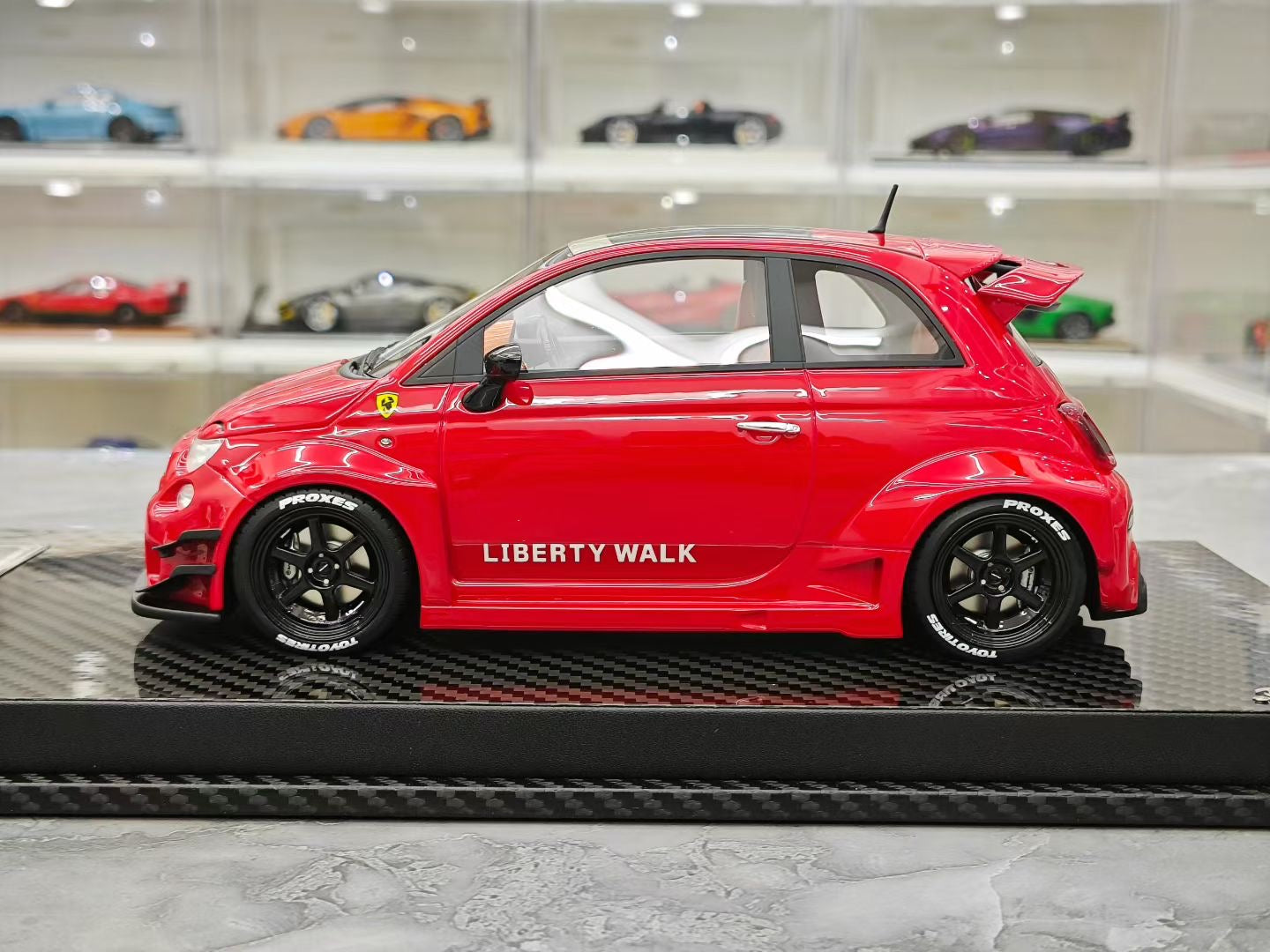 VIP 1/18 Abarth 595 LB Widebody
