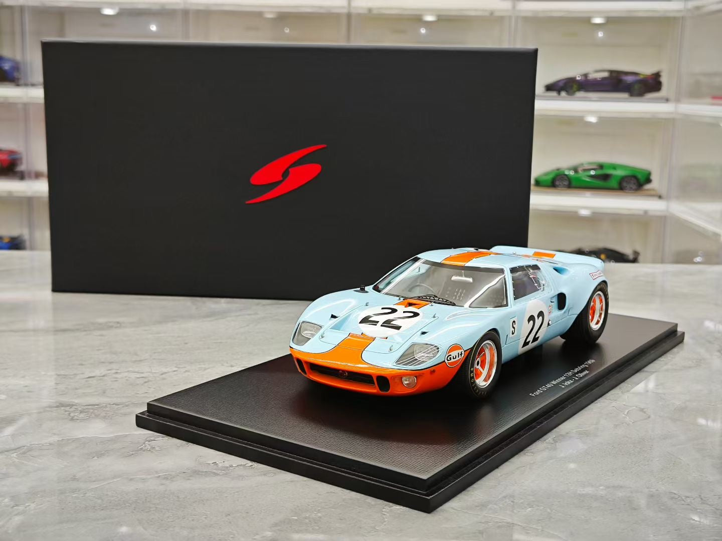 Spark 1/18 1969 Le Mans Sebring Endurance Race Victory Ford GT40