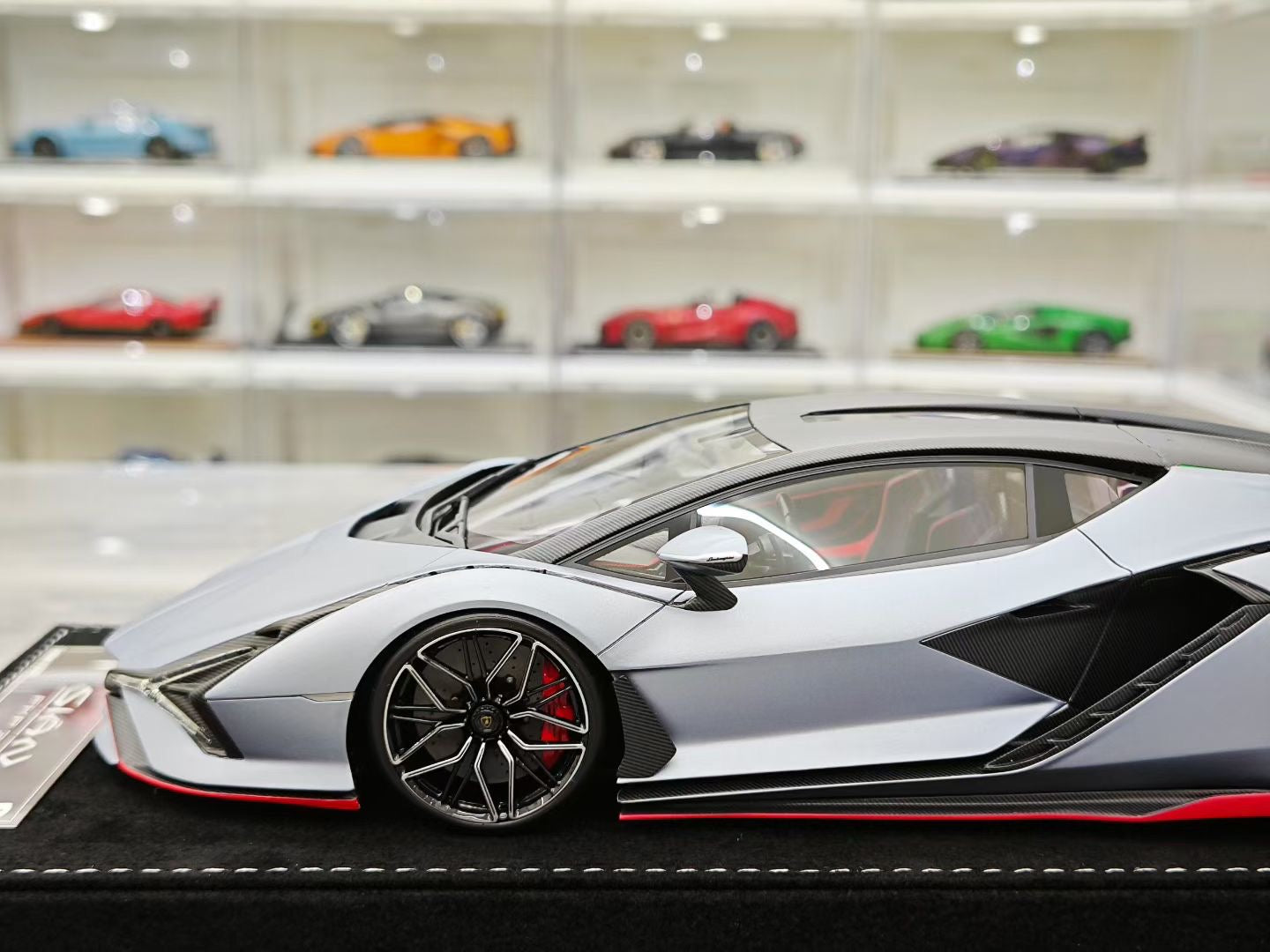 HH Model 1/18 Lamborghini Sian FKP 37