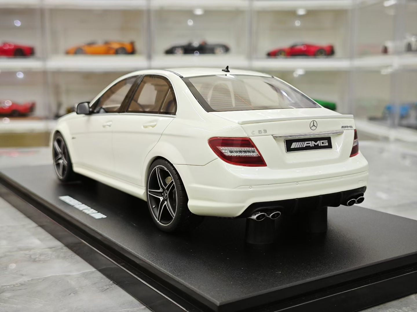 GT Spirit 1/18 2007 Mercedes-Benz C63 AMG