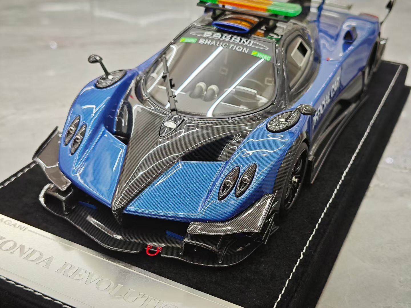 HH Model 1/18 Pagani Zonda R Evolution model