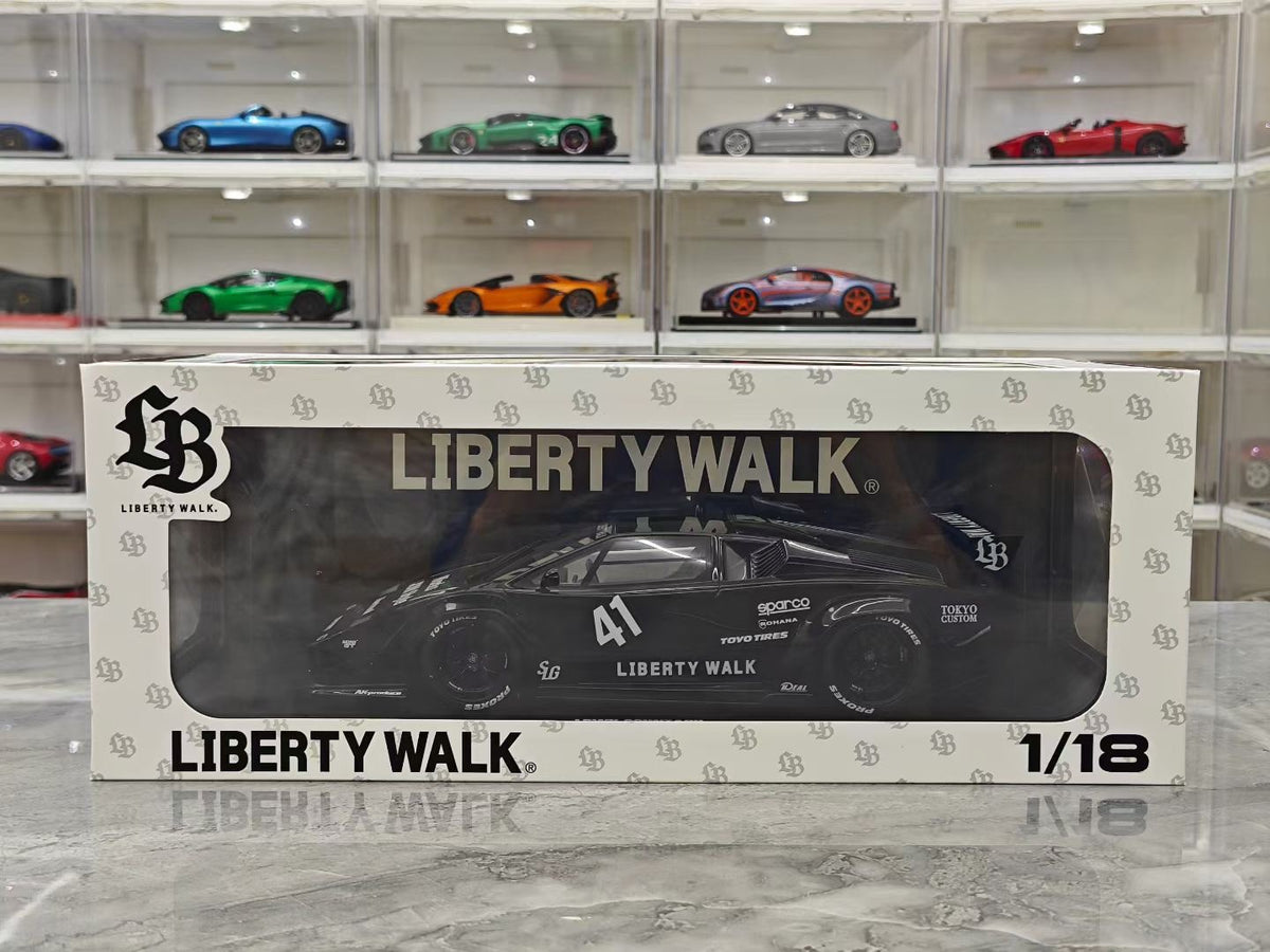GT Spirit Lamborghini Countach LB-Works 1:18 Resin Model