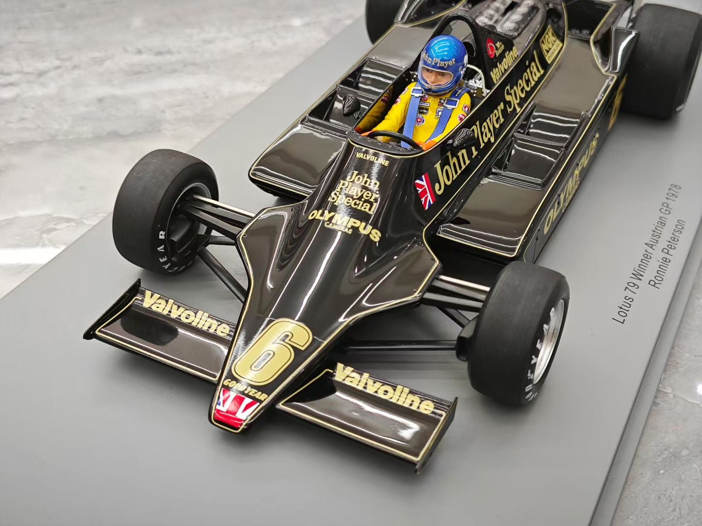 Spark 1/18 1978 Austrian Grand Prix Lotus 79 F1 Victory 6 model