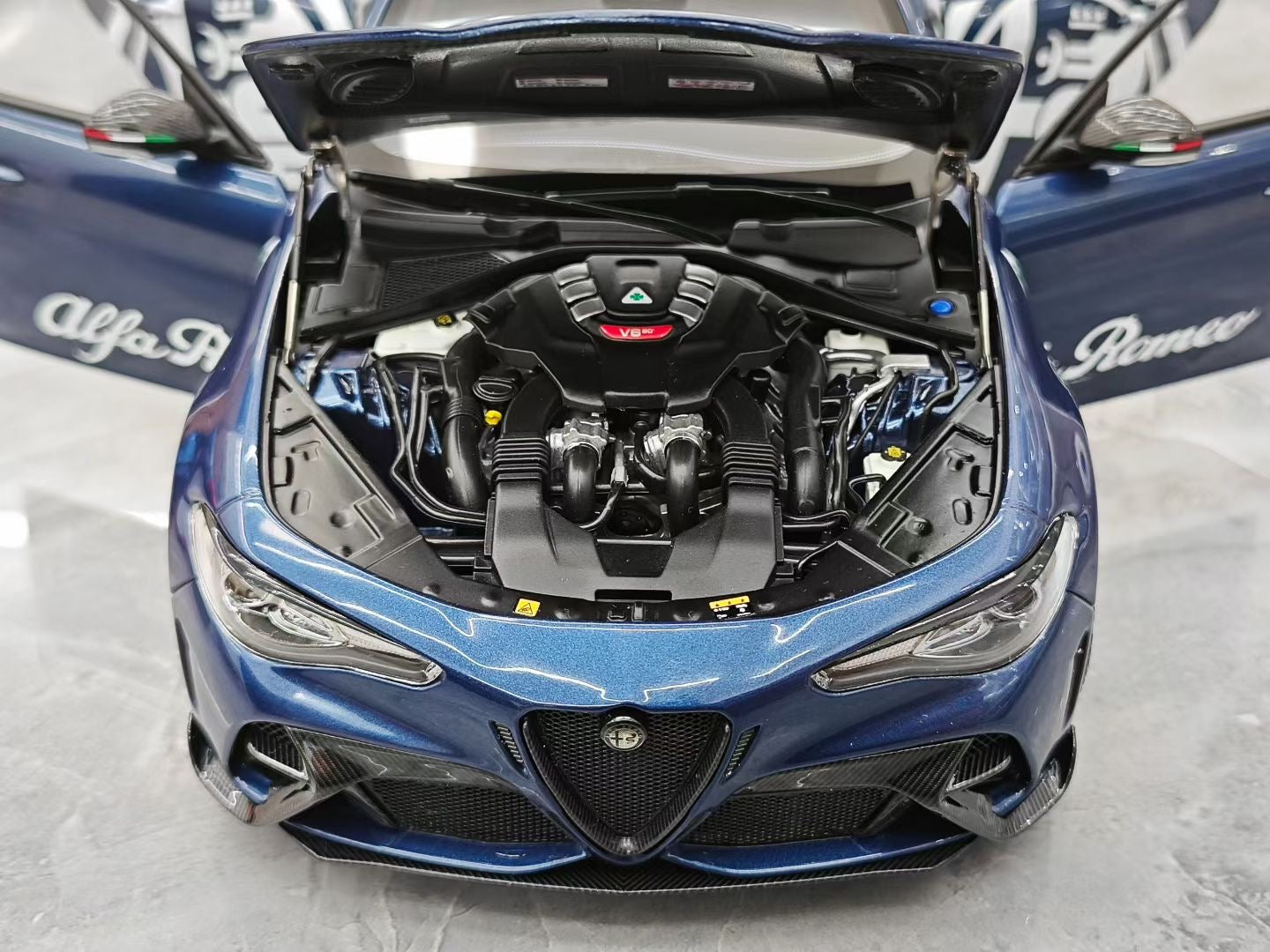 MH 1/18 Alfa Romeo Giulia GTAm