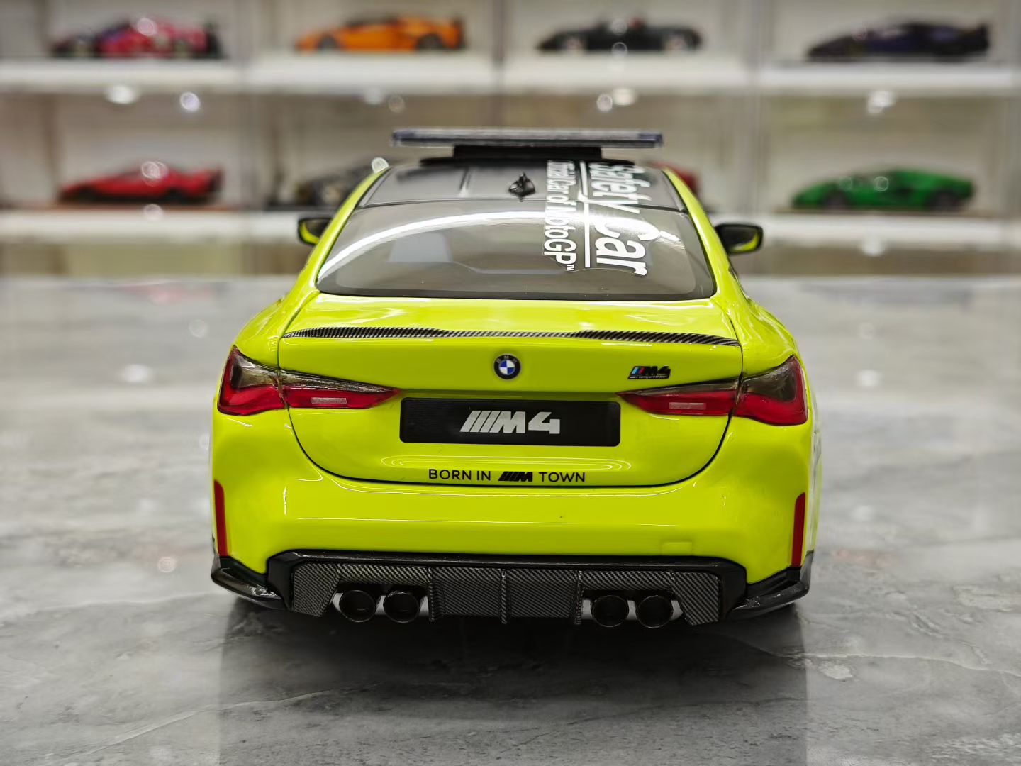 Minichamps  1/18 BMW M4 Competition