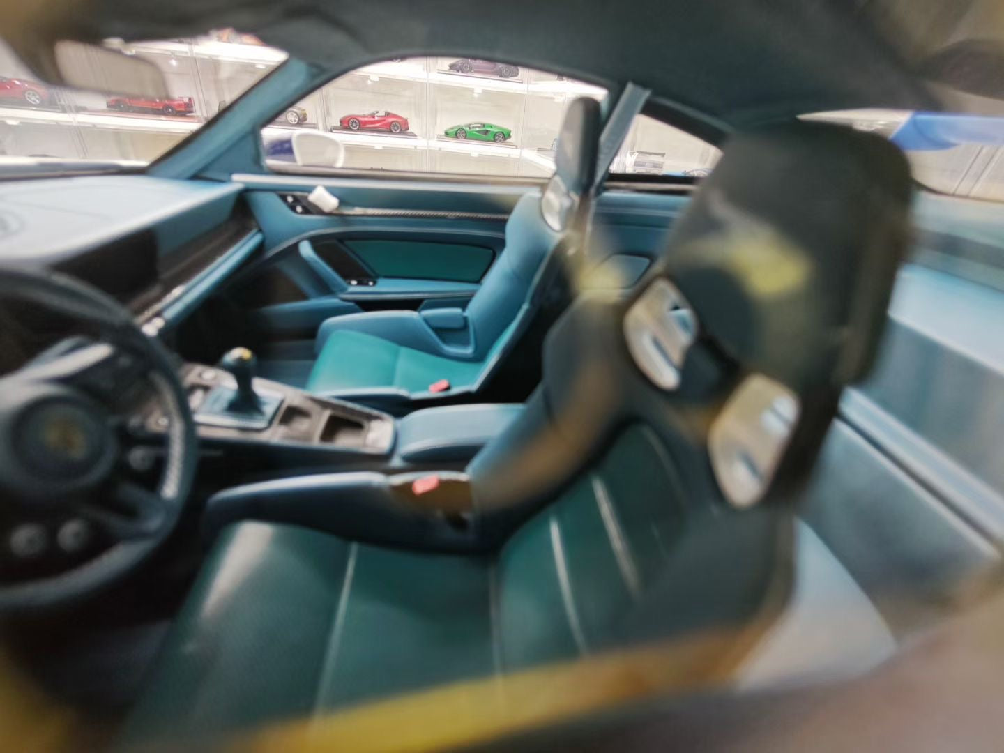 FUELME  1/18 Porsche 992 GT3 RS