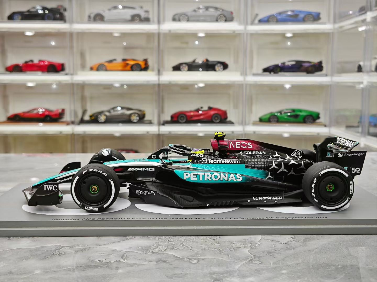 Spark 1/18 2024 Singapore Grand Prix - Hamilton