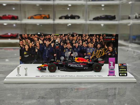 SMC Spark 1/43 2022 Japanese Grand Prix - Verstappen, two F1 championships