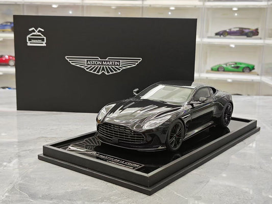 MH 1/18 Aston Martin DB12 COUPE