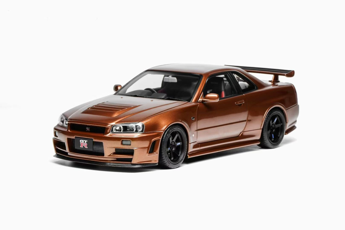 MOTORHELIX 1/18 Nissan Skyline GT-R (R34) CUSTOMIZED VERSION