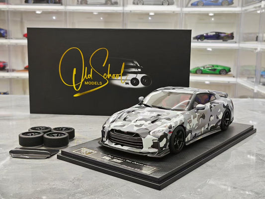 One model 1/18 Nissan GT-R R35