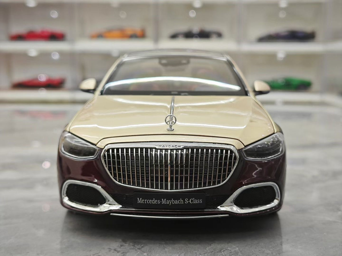 Real Maybach Almost Real 1/18 Mercedes-Maybach S-Class S680 – 7Model