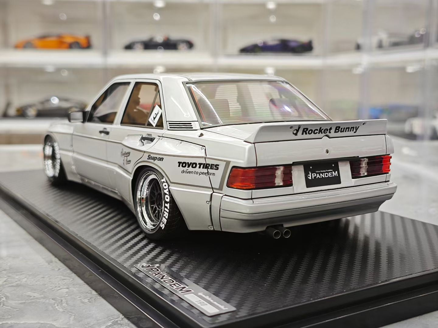 IG 1/18 Mercedes Rocket Bunny Pandem 190 JDM