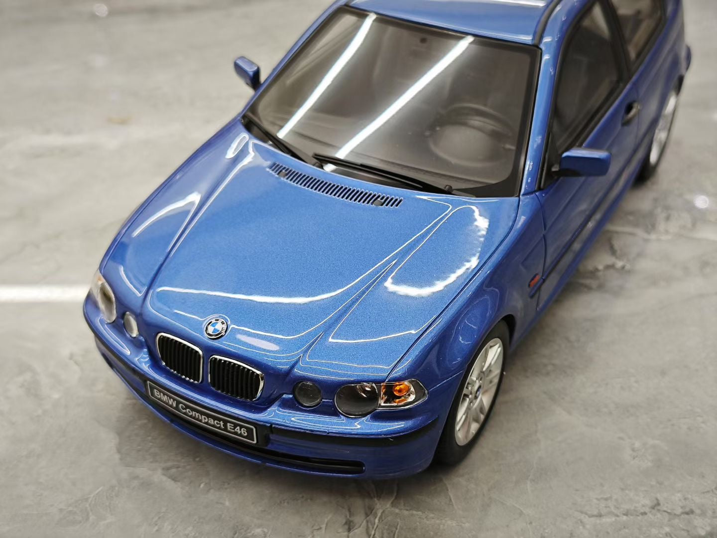 OTTO 1/18 BMW E46 318 TI