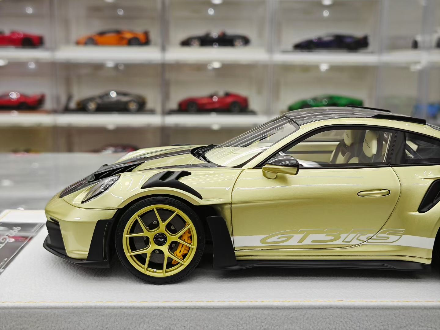 HH Model 1/18 Porsche 992.1 GT3 RS