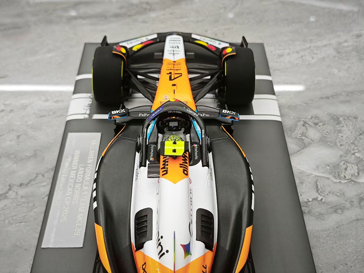 Minichamps 2025 Mexico GP Winner MCL39 Norris F1 1:18