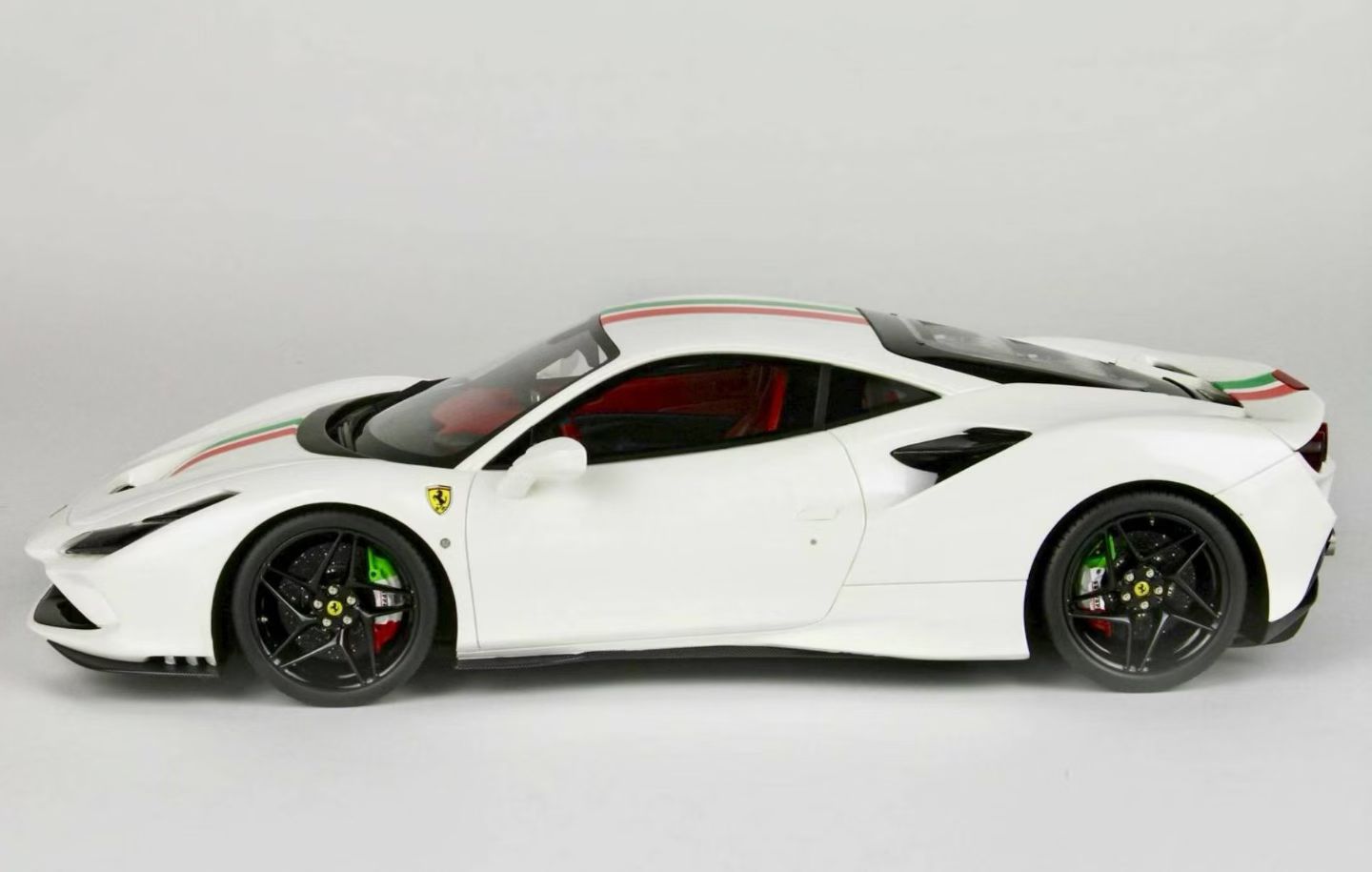 BBR 1/43 Ferrari F8 Tributo Italian White