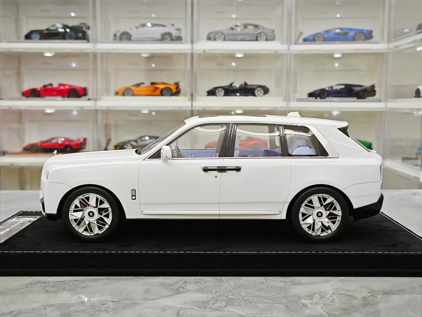 HH 1/18 Rolls-Royce Cullinan Second Generation BB Edition