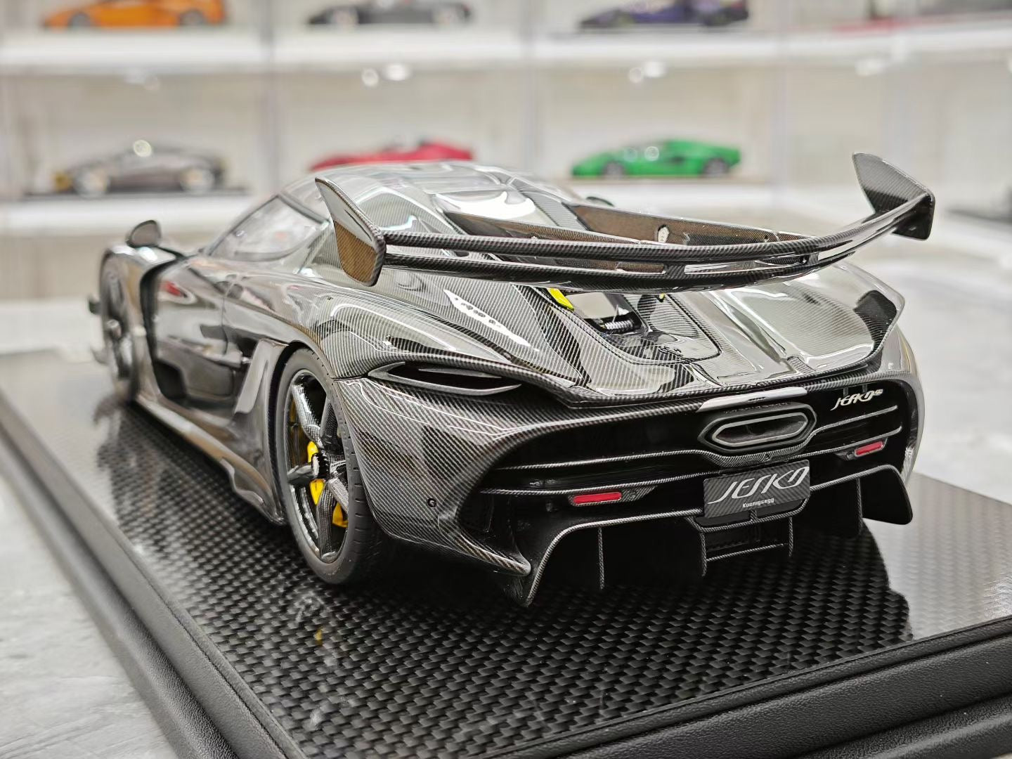 Frontiart 1/18 Koenigsegg Jesko Car Color