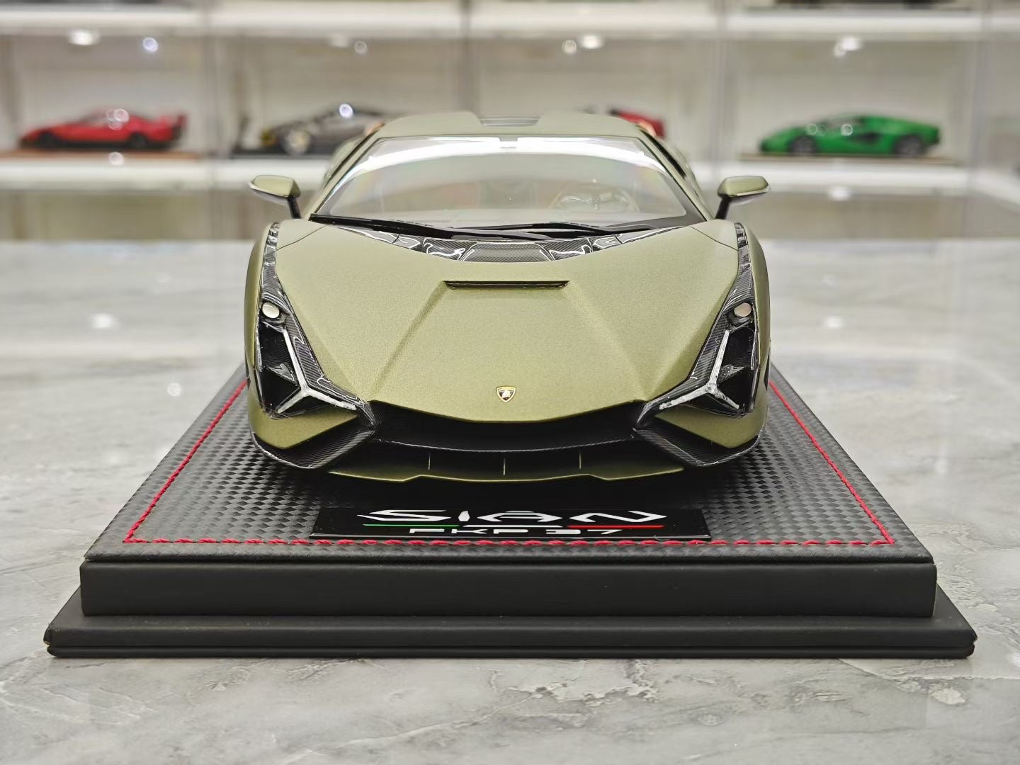MR 1/18 Lamborghini Sian FKP 37