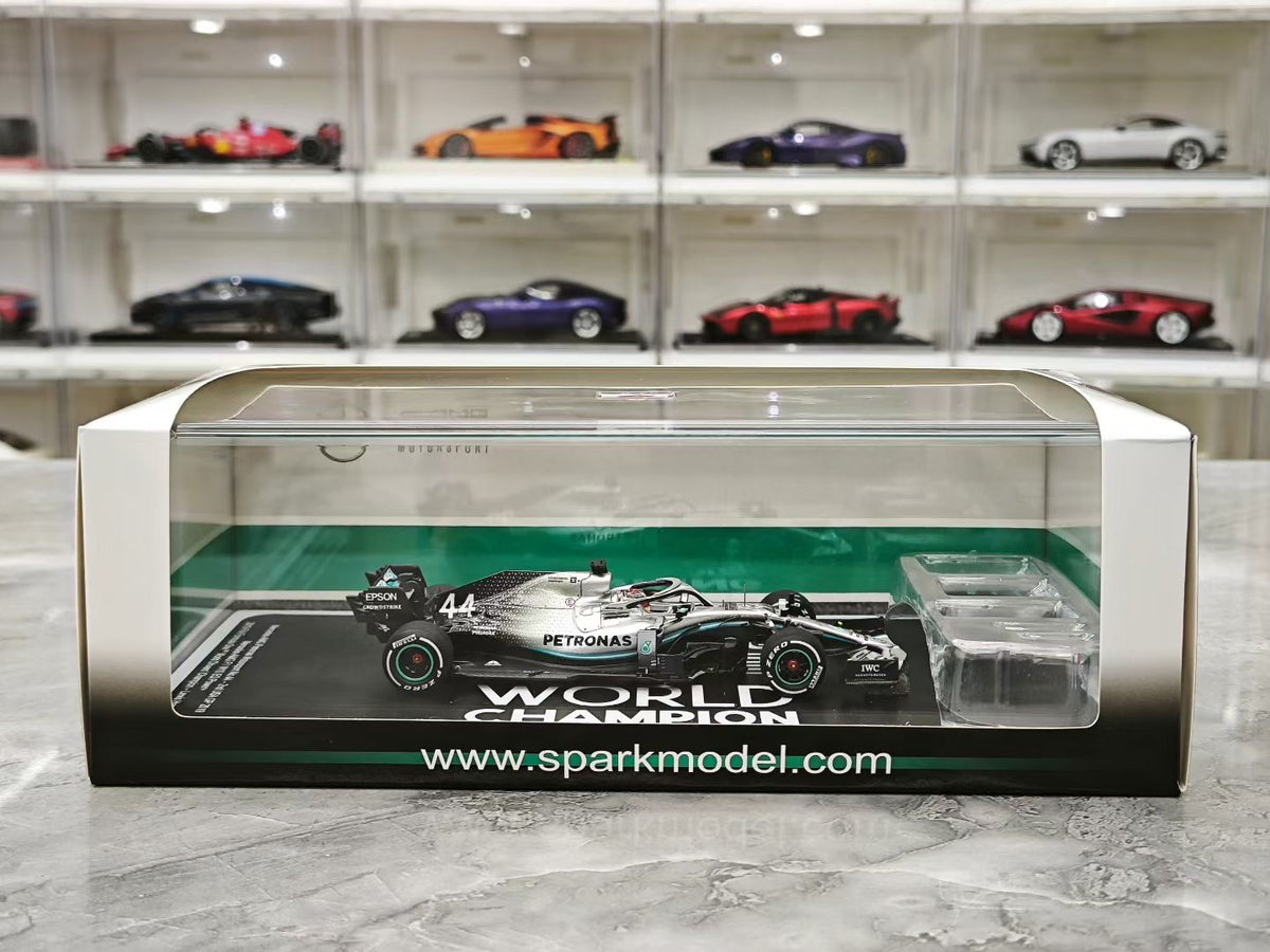 Spark 1:43 scale Mercedes W10 (2019 US Grand Prix, Hamilton) –