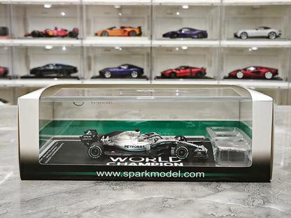 Spark 1:43 scale Mercedes W10 (2019 US Grand Prix, Hamilton) –