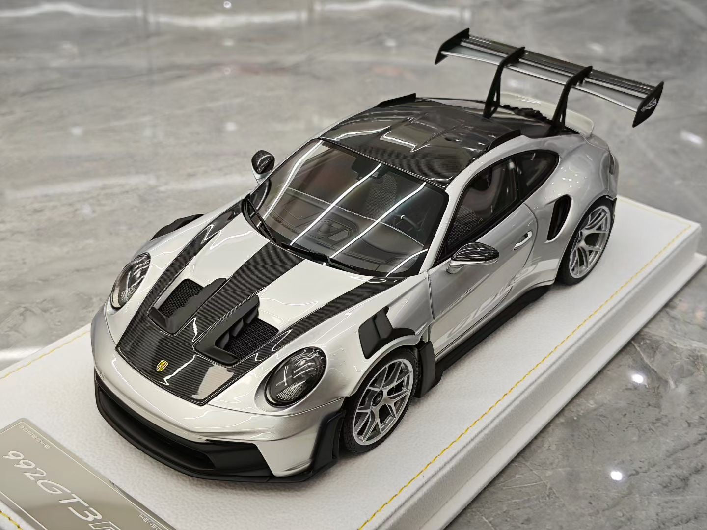 HH Model 1/18 Porsche 992.1 GT3 RS