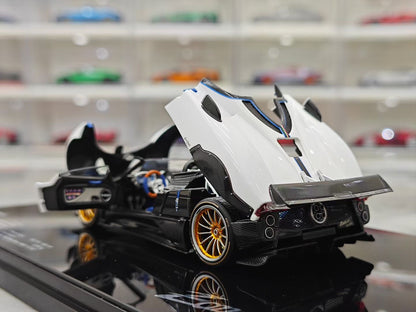 LCD Pagani Zonda HP Barchetta – 1:43 scale die-cast model with fully opening parts