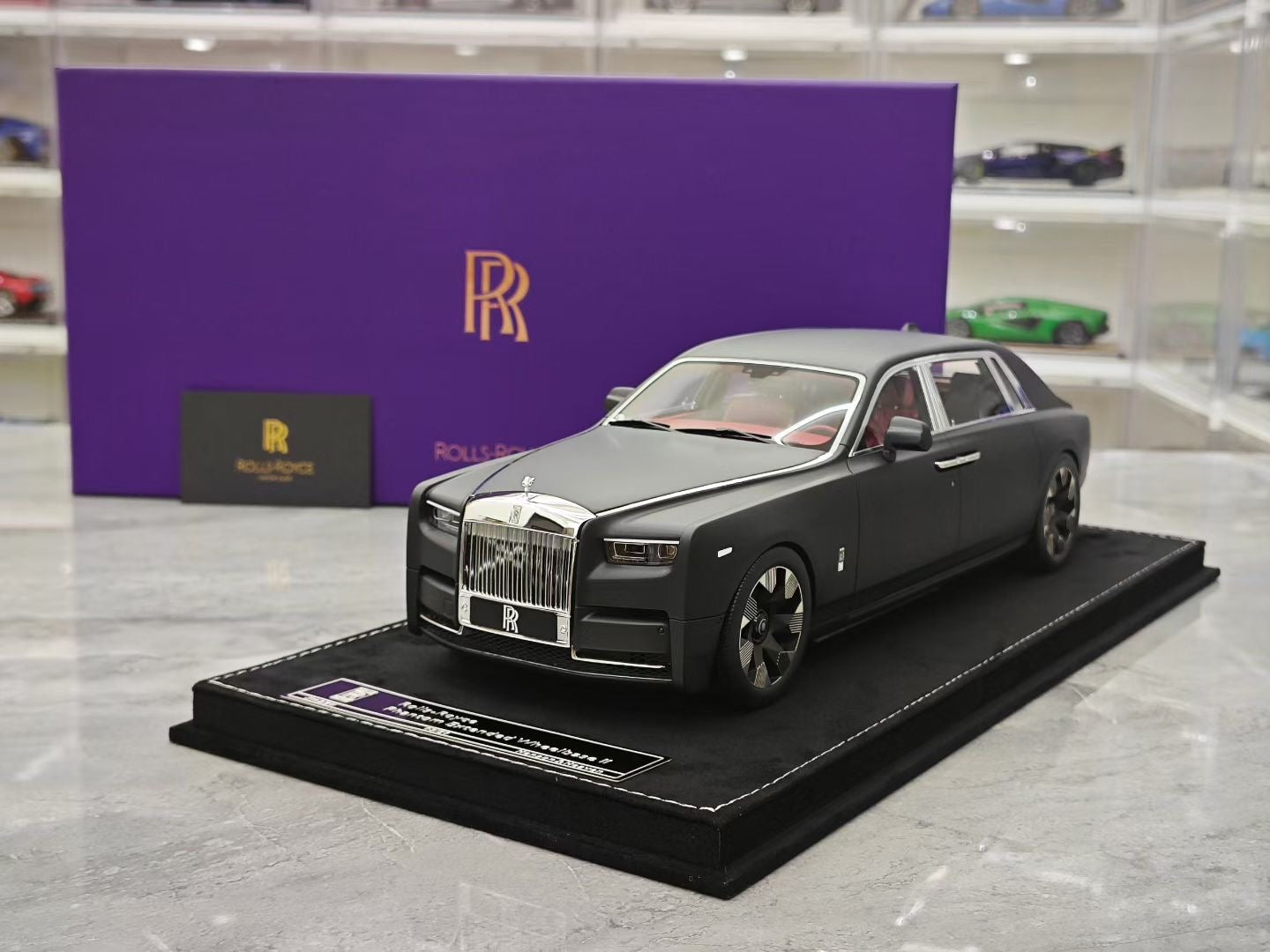 HH Model 1/18 Rolls-Royce Phantom VIII