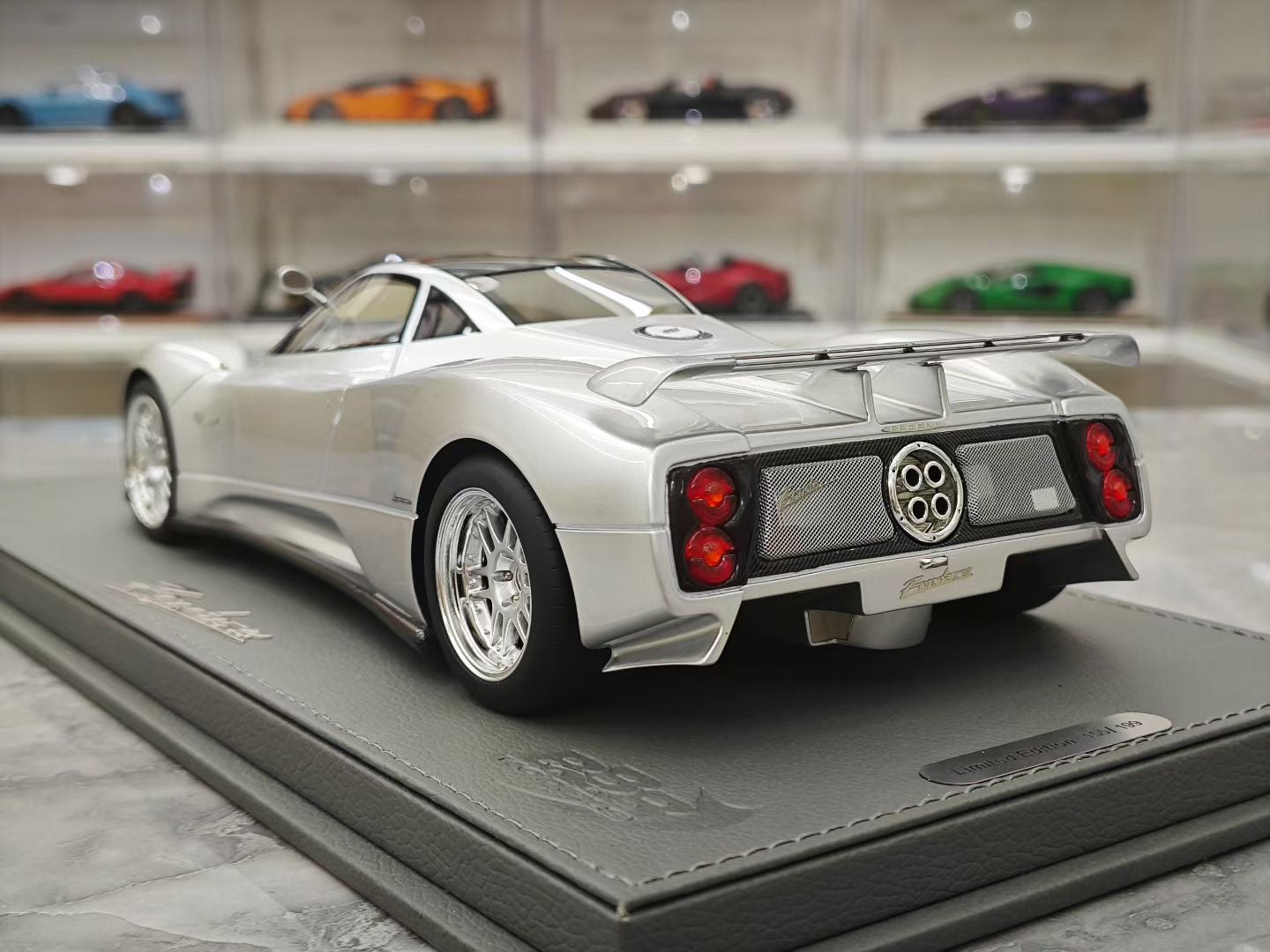 BBR 1/18 Pagani Zonda C12