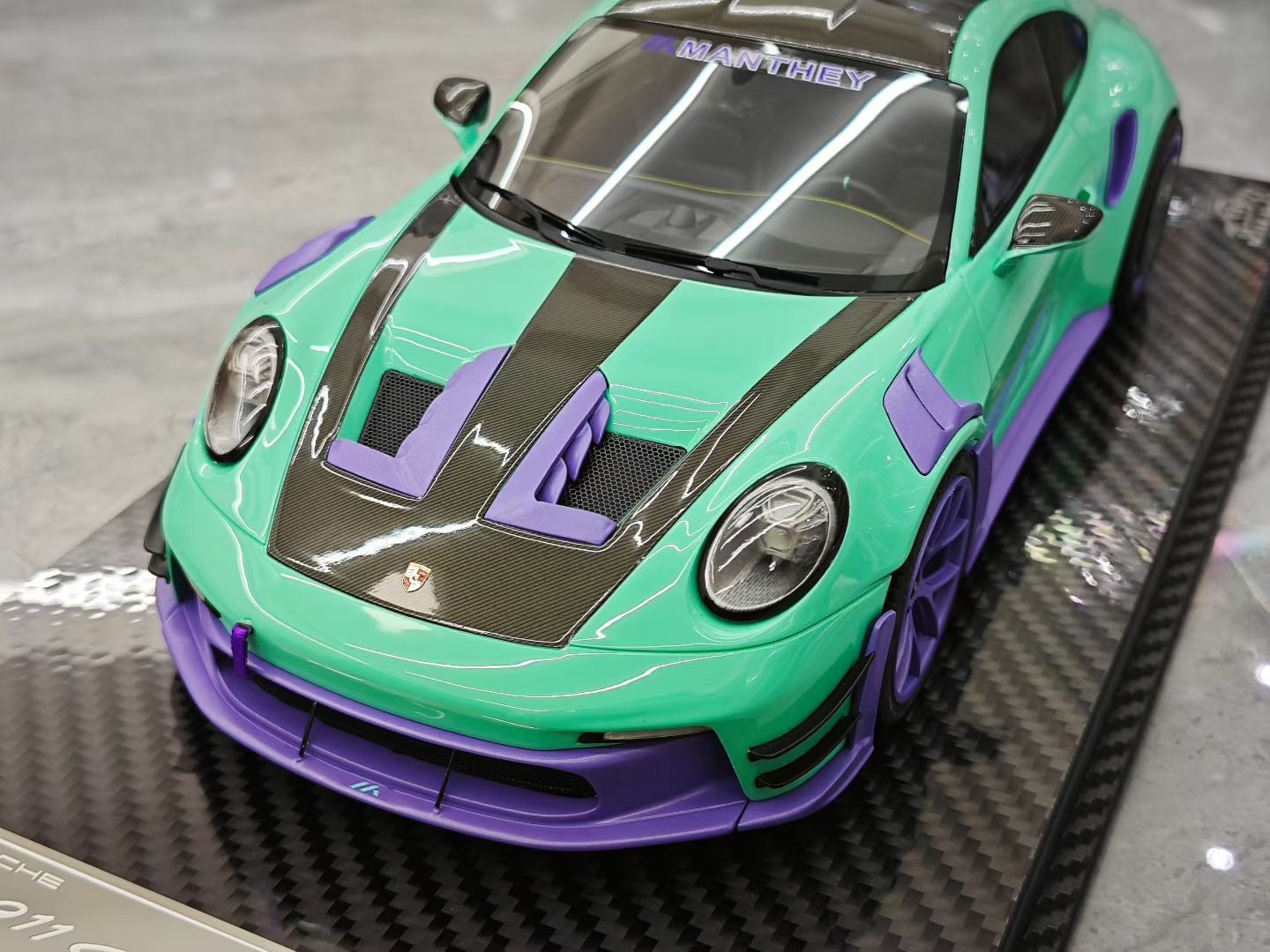 VIP 1/18 Porsche 911 GT3 RS - Manthey Racing