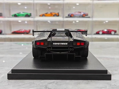 GT Spirit Lamborghini Countach LB-Works 1:18 Resin Model