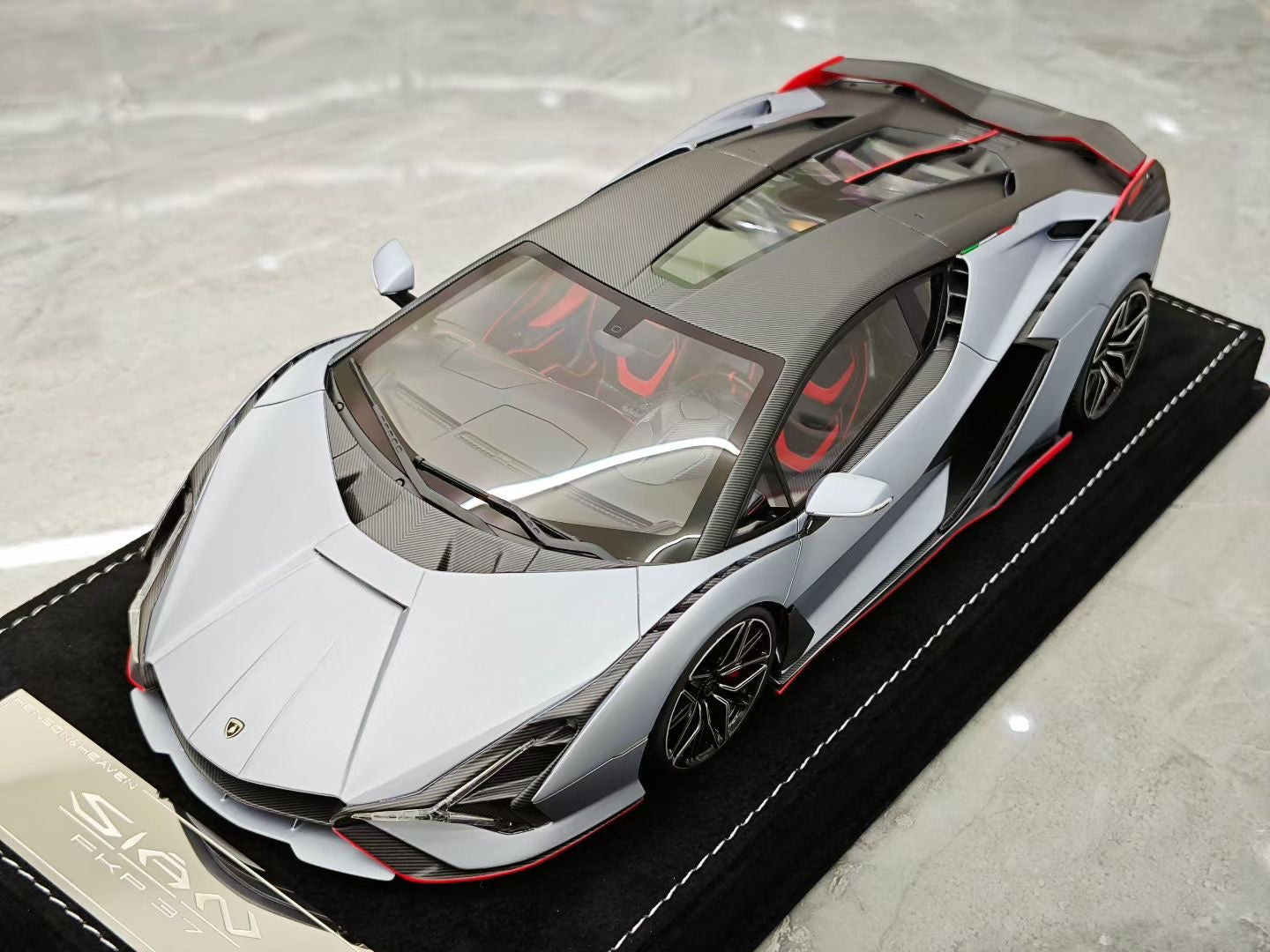 HH Model 1/18 Lamborghini Sian FKP 37