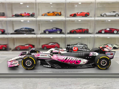 Spark 2025 Japanese GP – Haas VF-25 (Sakura Special Livery) – Ocon F1 – 1:18 Scale