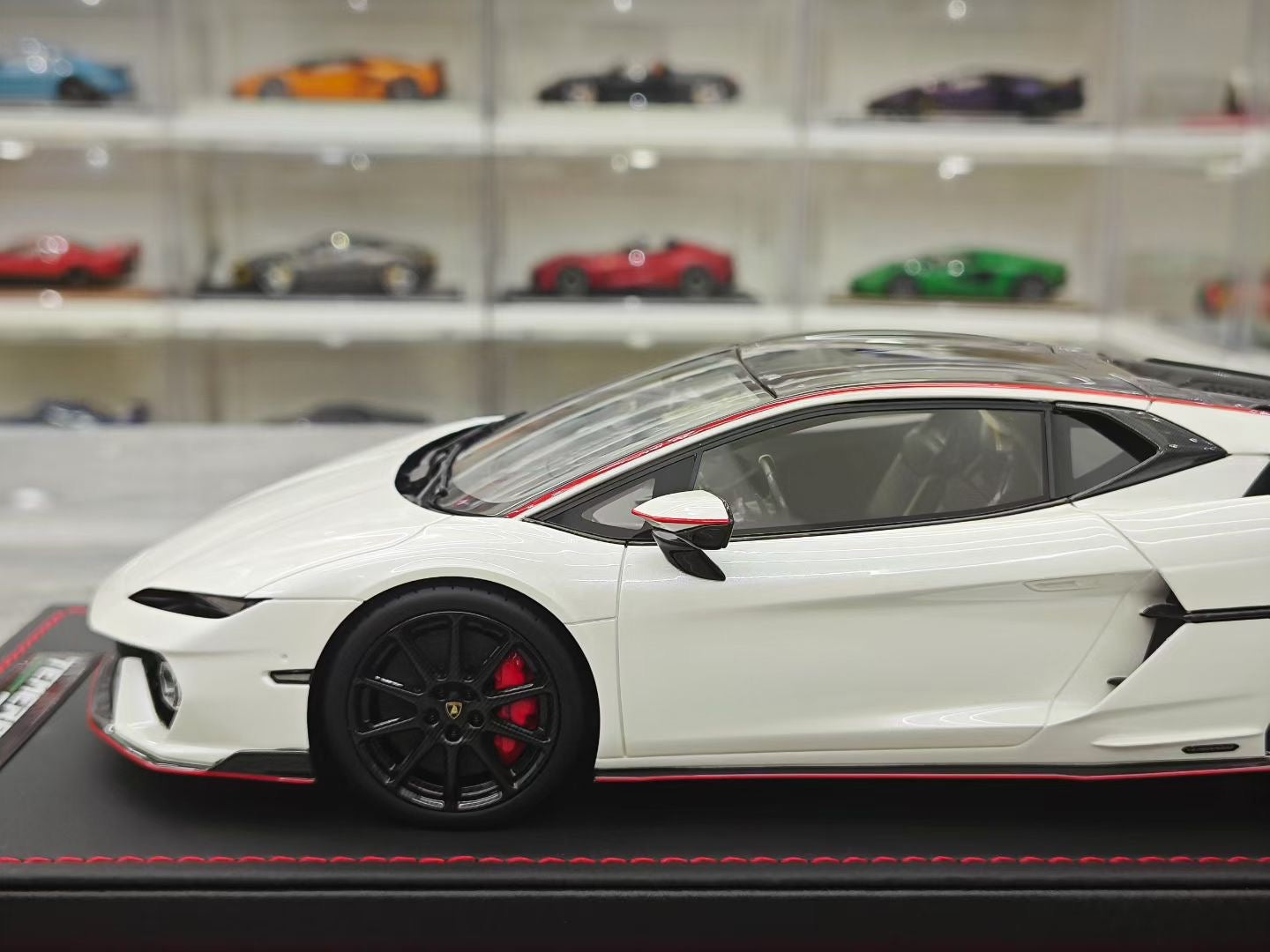 MR 1/18 Lamborghini New Temerario AP