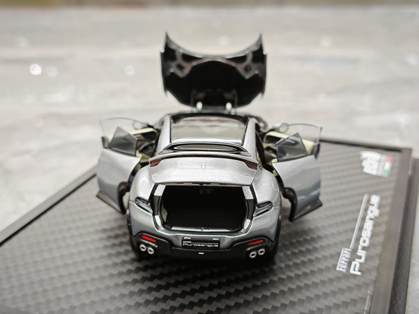 BBR 1/43 Ferrari Purosangue with panoramic sunroof