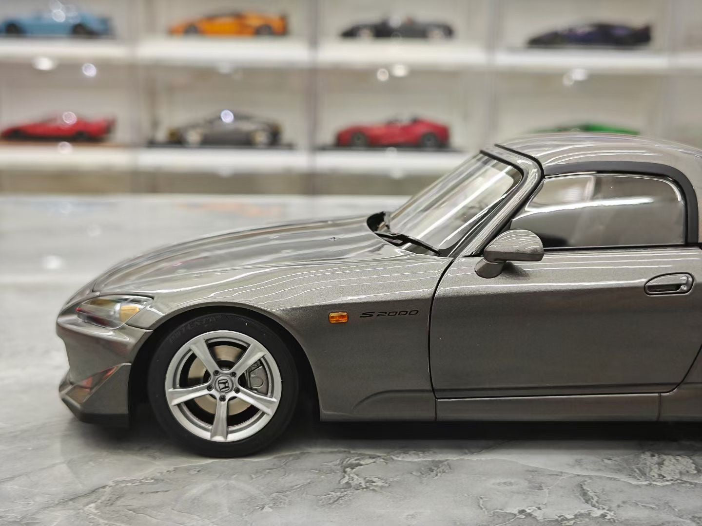 MOTORHELIX 1/18 Honda S2000 TYPE S